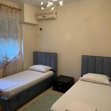 Ales' Apartment Durrës